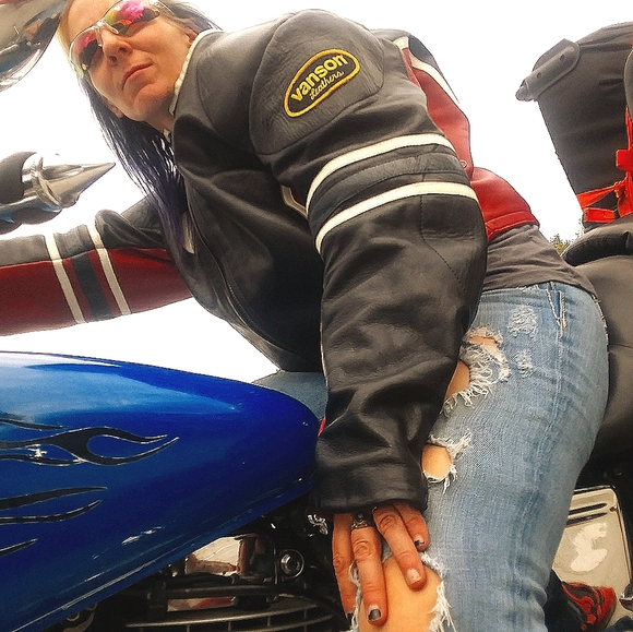 Meet your Posher, Megan - Picture 1 of 1